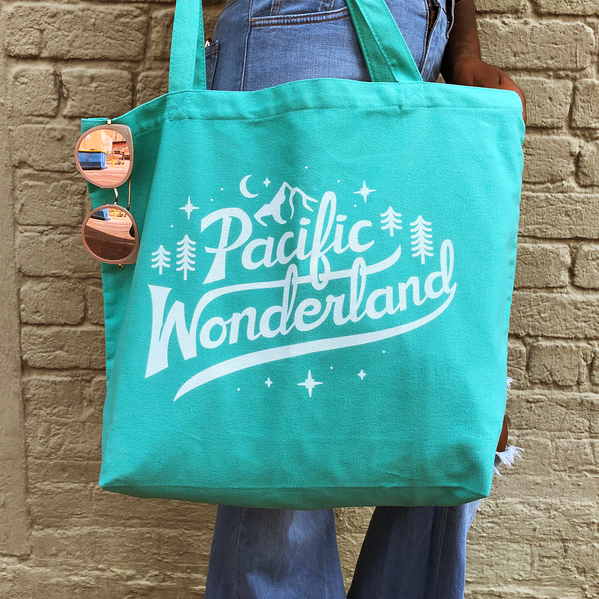 Pacific Wonderland Tote